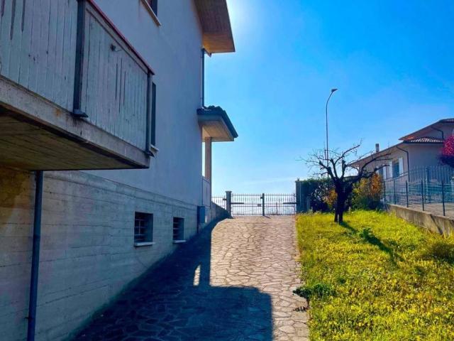 Villa in vendita a Guiglia MO