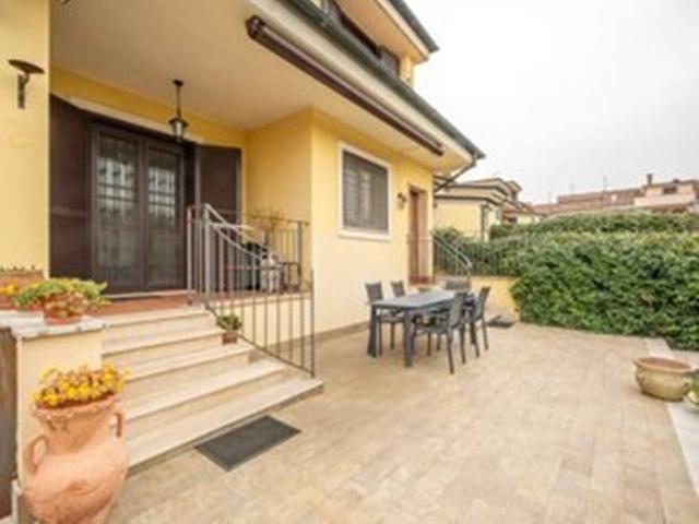 Villa in vendita a Guidonia Montecelio RM