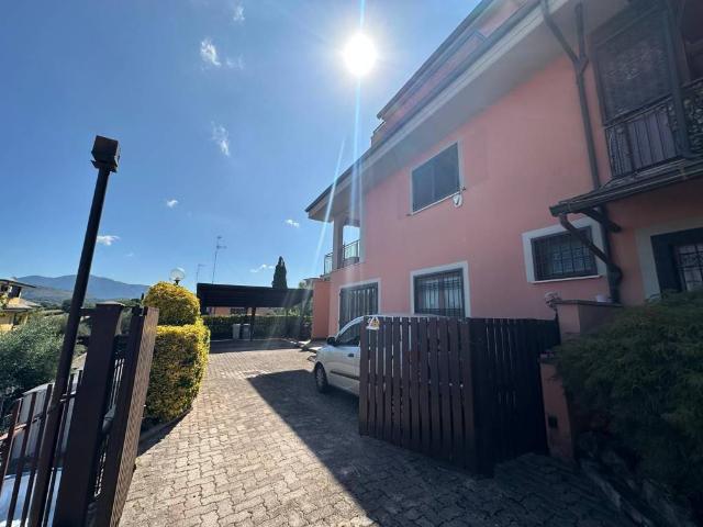 Villa in vendita a Guidonia Montecelio RM