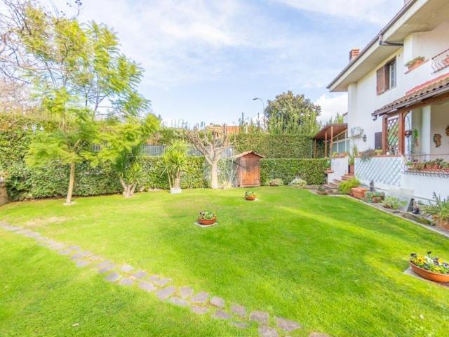 Villa in vendita a Guidonia Montecelio RM
