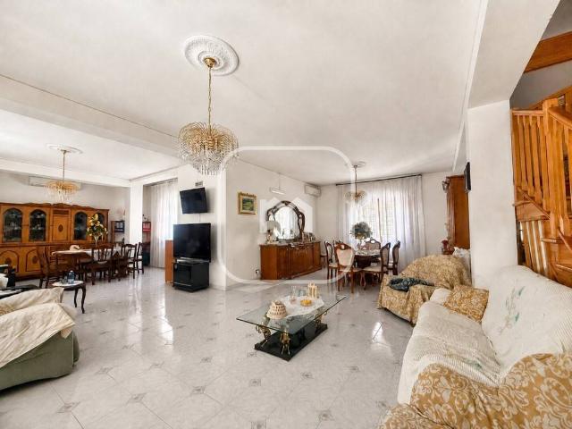 Villa in vendita a Guidonia Montecelio RM