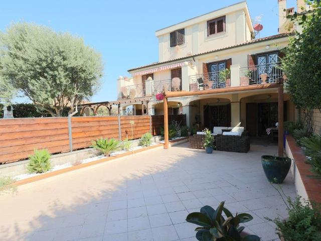 Villa in vendita a Guidonia Montecelio RM