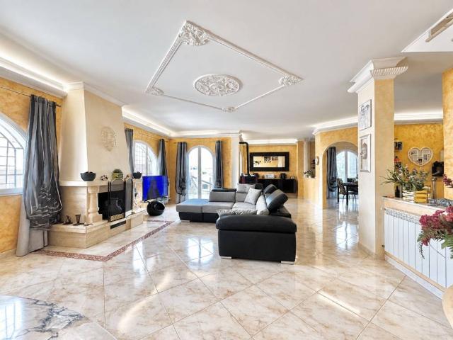 Villa in vendita a Guidonia Montecelio RM