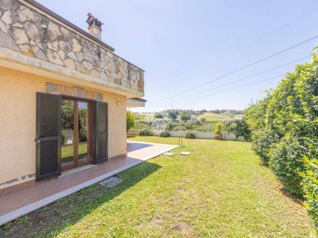 Villa in vendita a Guidonia Montecelio RM