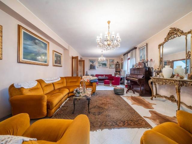 Villa in vendita a Guidonia Montecelio RM