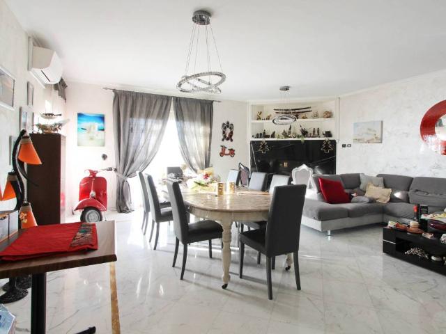 Villa in vendita a Guidonia Montecelio RM