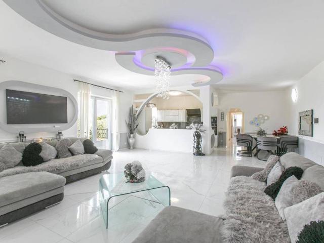 Villa in vendita a Guidonia Montecelio RM