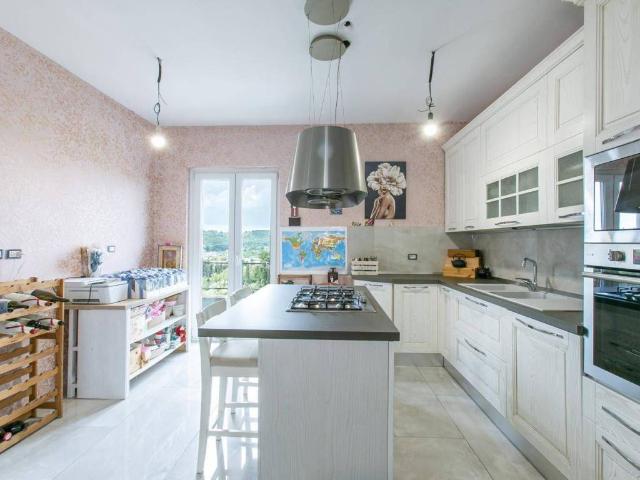 Villa in vendita a Guidonia Montecelio RM