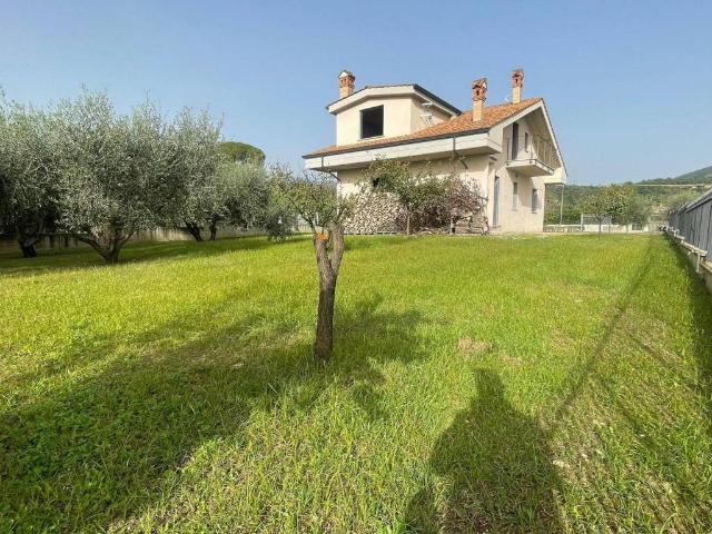 Villa in vendita a Guidonia Montecelio RM