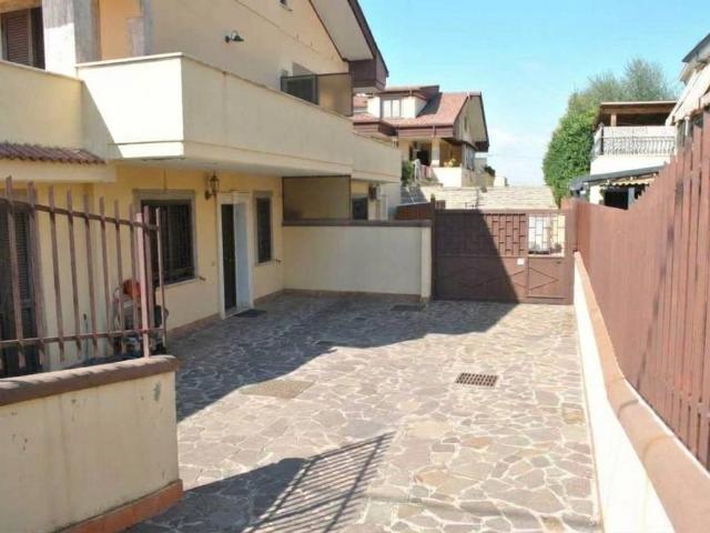 Villa in vendita a Guidonia Montecelio RM