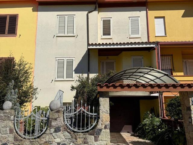 Villa in vendita a Guspini VS