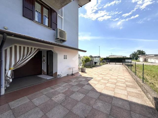 Villa in vendita a Dovera CR