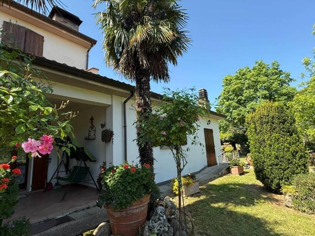 Villa in vendita a Dozza BO