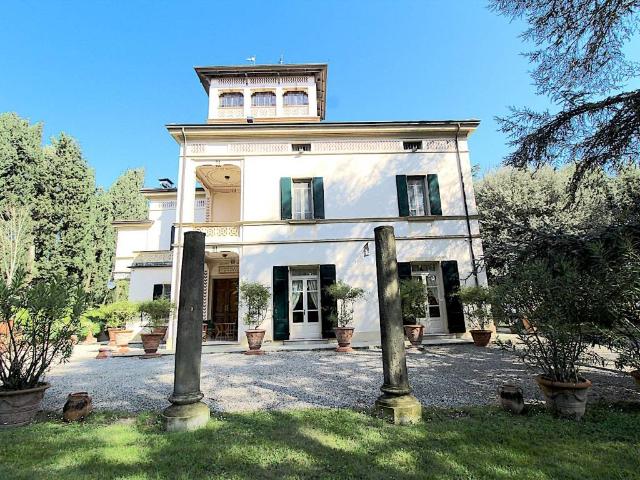 Villa in vendita a Dozza BO