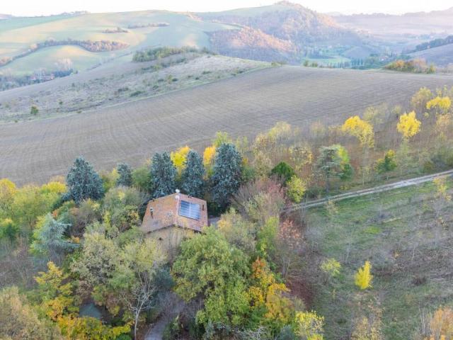 Casa indipendente in vendita a Castel San Pietro Terme BO