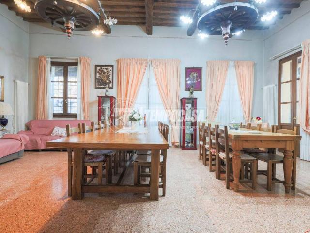 Villa in vendita a Dozza BO