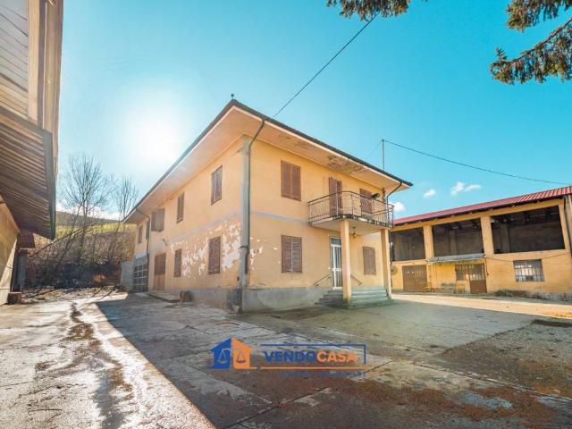 Villa in vendita a Dogliani CN