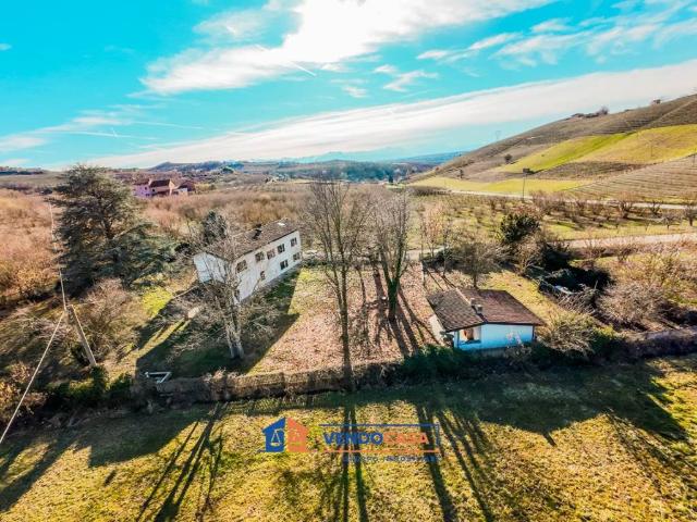 Villa in vendita a Dogliani CN