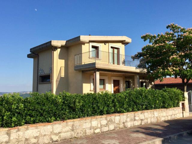 Villa in vendita a Dogliola