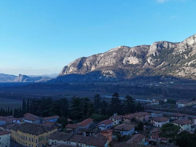 Villa in vendita a Dolcè VR