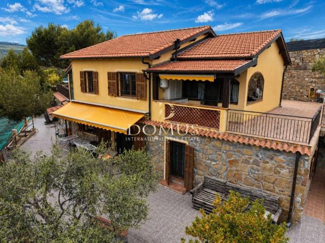 Villa in vendita a Dolceacqua IM