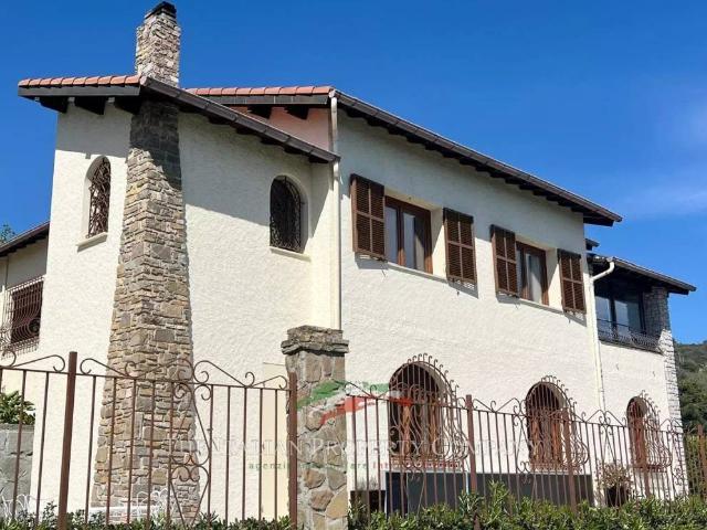 Villa in vendita a Dolceacqua IM