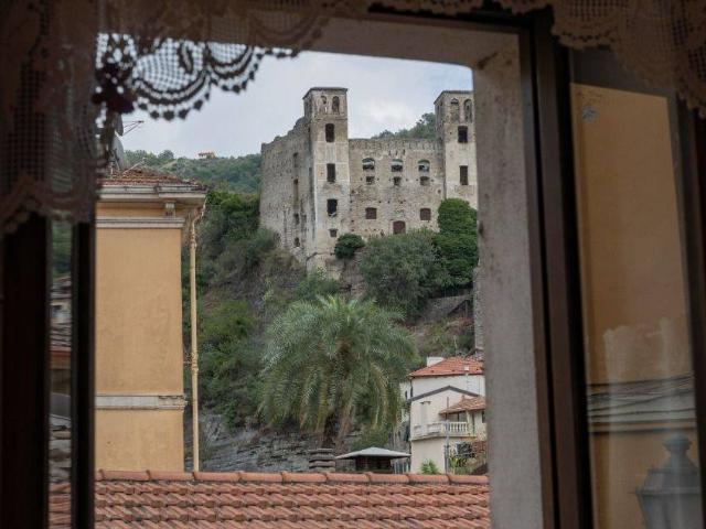 Villa in vendita a Dolceacqua IM