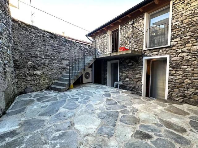 Villa in vendita a Domaso CO