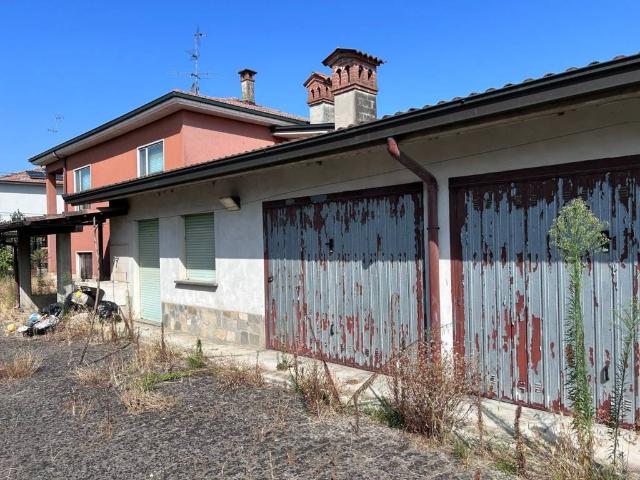 Villa in vendita a Dorno PV