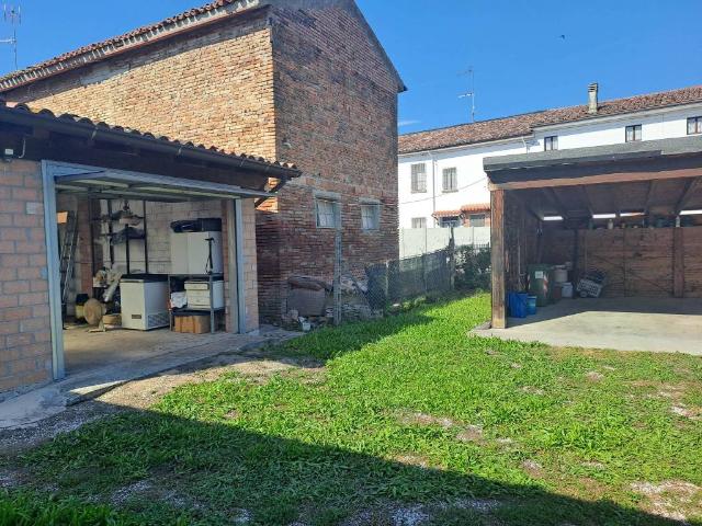 Villa in vendita a Dosolo MN
