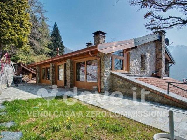 Villa in vendita a Dossena