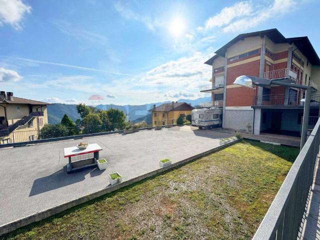 Villa in vendita a Dossena BG