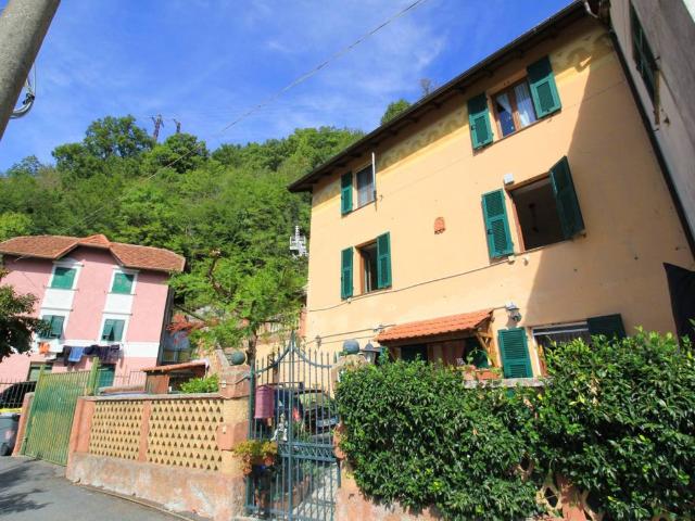 Villa in vendita a Davagna GE