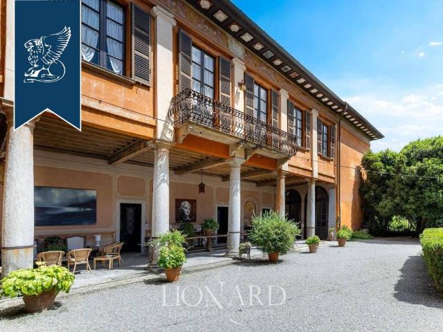 Villa in vendita a Daverio VA