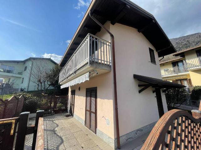 Villa in vendita a Dazio SO