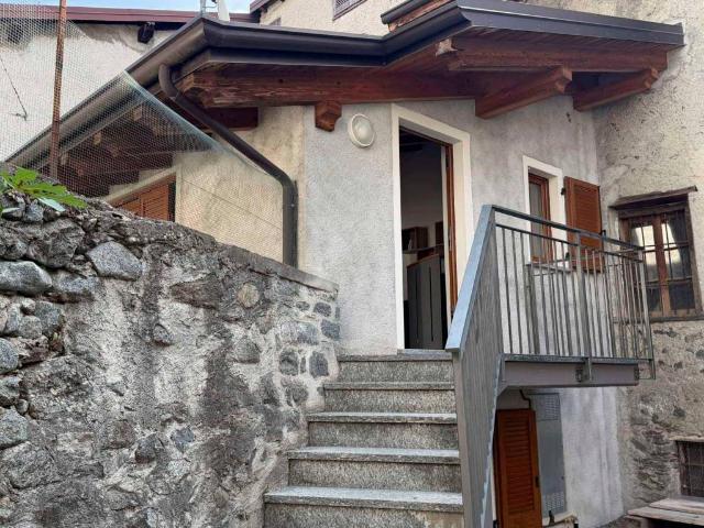 Villa in vendita a Dazio SO