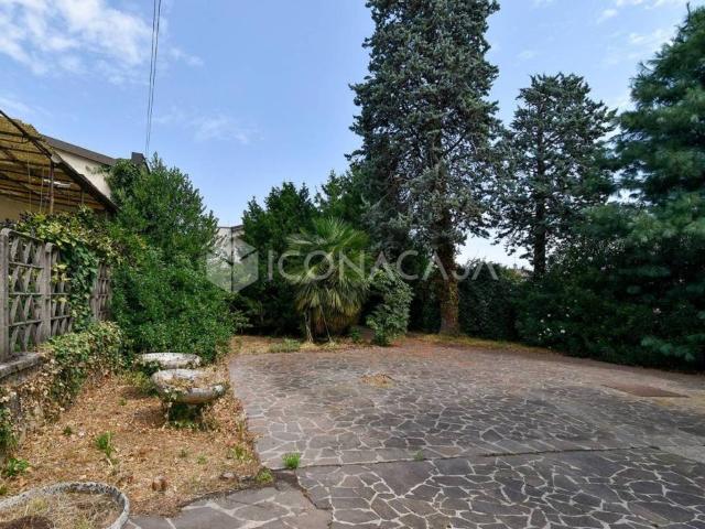 Villa in vendita a Dairago MI