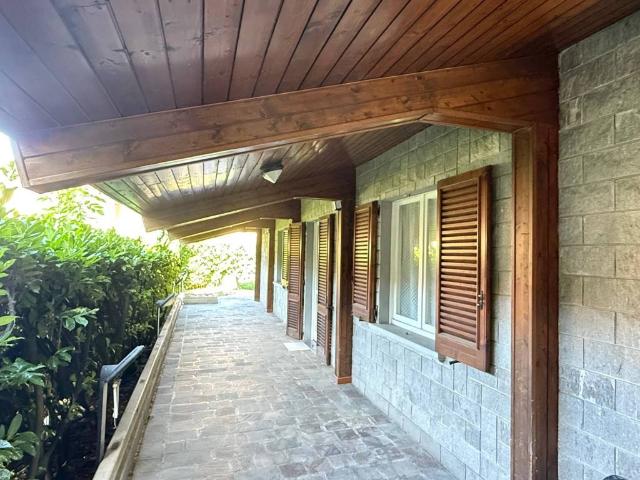 Villa in vendita a Dalmine BG