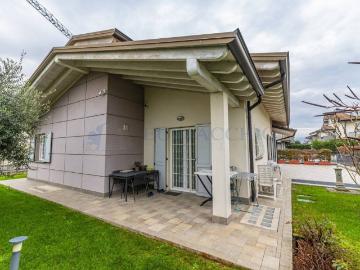 Villa in vendita a Dalmine BG