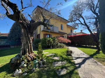 Villa in vendita a Dalmine BG