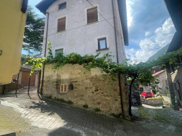 Villa in vendita a Darfo Boario Terme BS