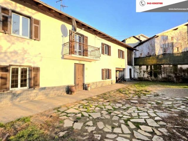 Villa in vendita a Dego SV