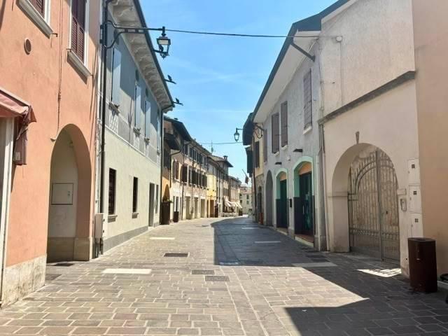 Villa in vendita a Desenzano del Garda BS