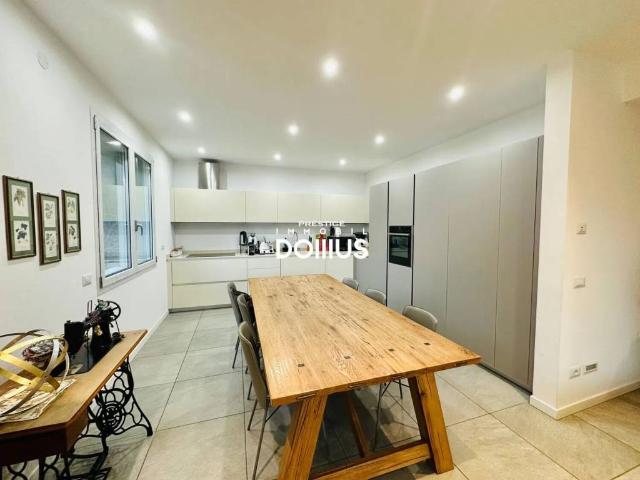 Villa in vendita a Desenzano del Garda BS