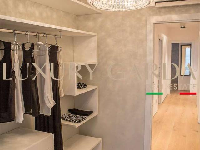 Villa in vendita a Desenzano del Garda BS