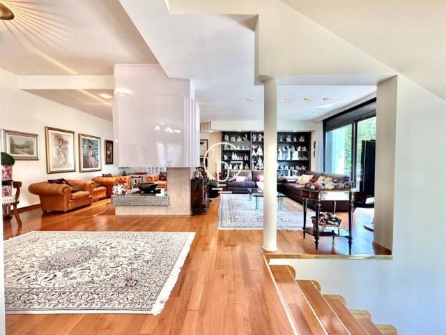 Villa in vendita a Desenzano del Garda BS