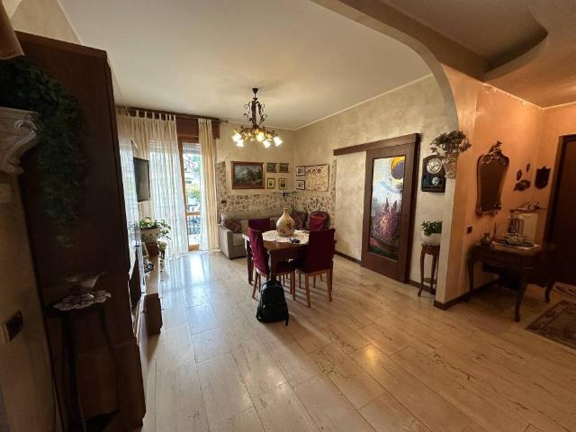 Villa in vendita a Desio MB
