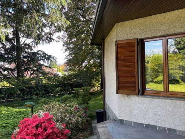 Villa in vendita a Desio MB