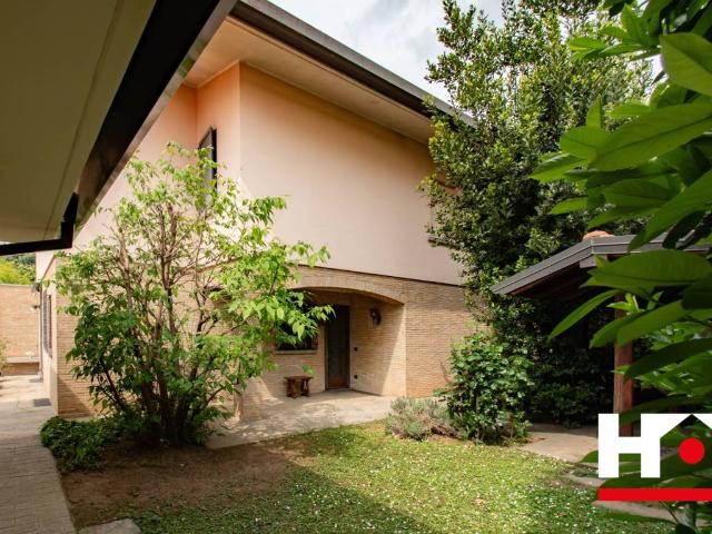Villa in vendita a Desio MB