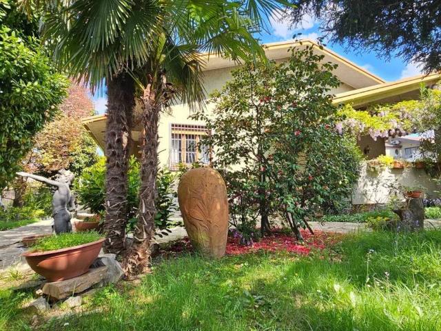 Villa in vendita a Desio MB
